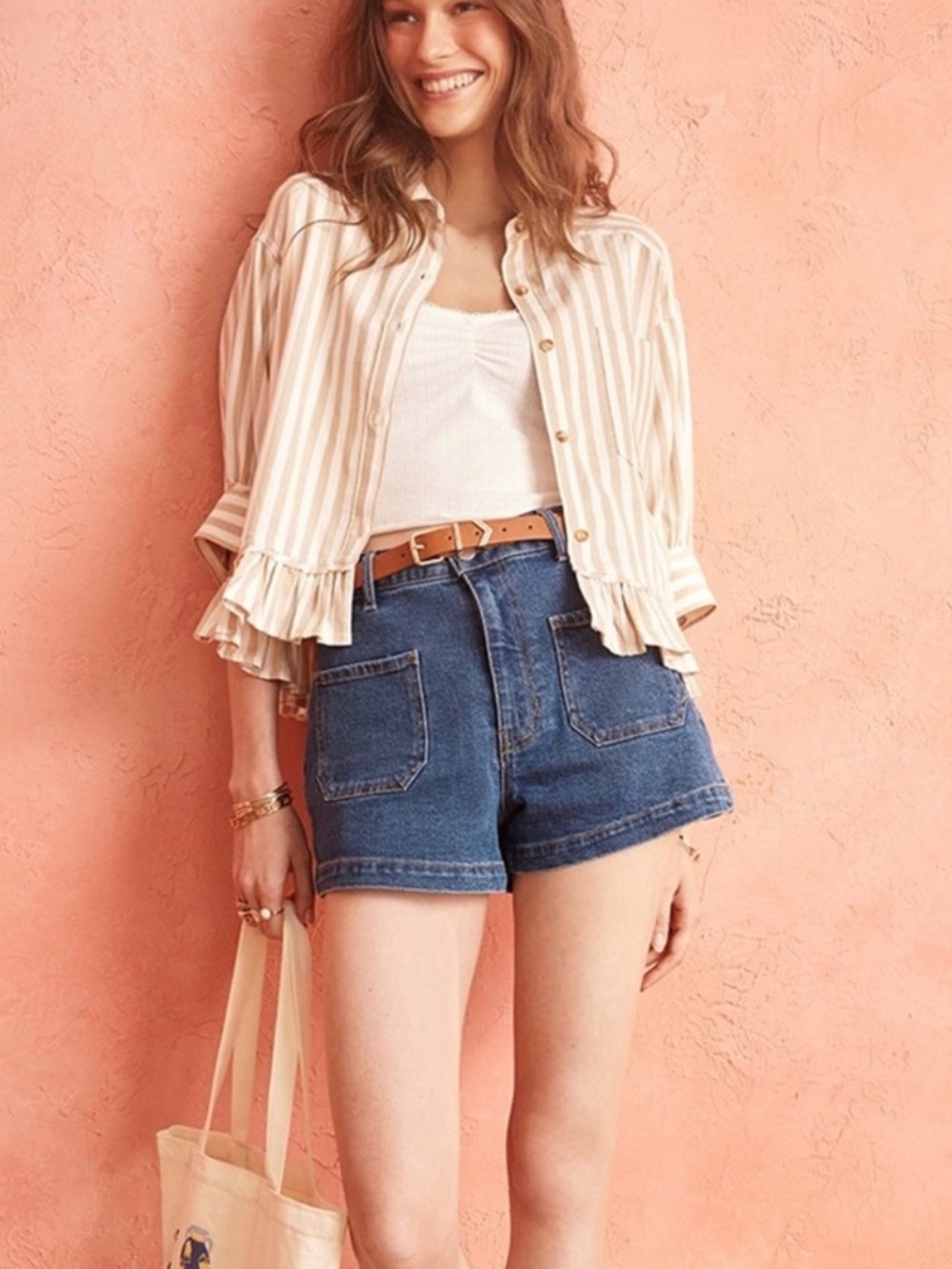 NWT ~ FRANCESCA’s Collections Joan Patch Pocket Denim Shorts ~ 28 Waist
